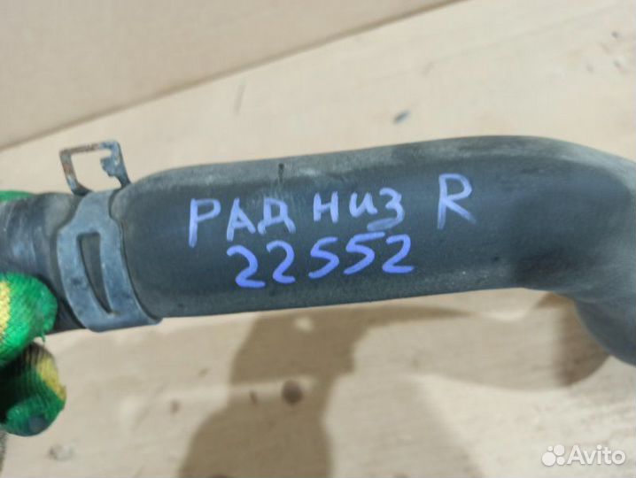 Патрубок радиатора правый Cadillac Escalade GMT900