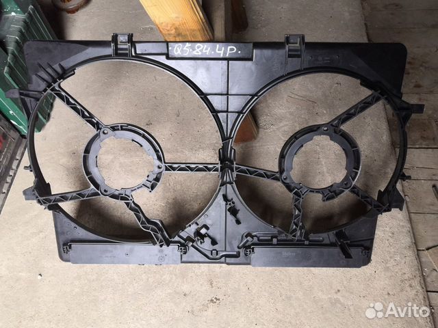 Диффузор радиатора Audi Q5 8K0121003AE