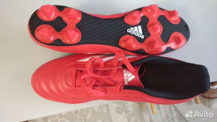 Футбольные бутсы adidas copa