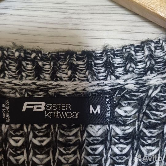 Кофта женская вязаная