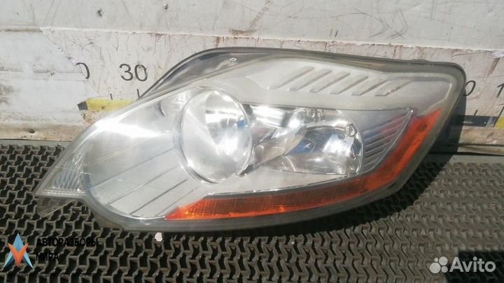 Фара левая Ford Kuga 2009