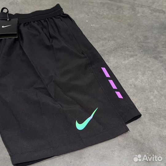 Спортивные шорты Nike рефлектив