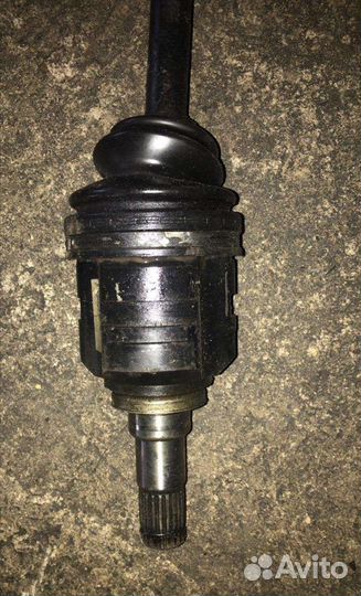 Привод передний Левый Тойота Avensis T250