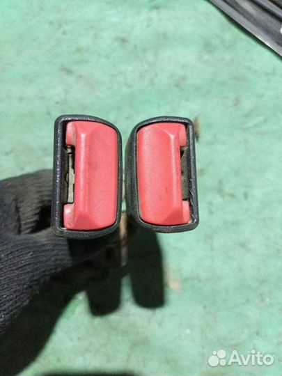 Ответная часть ремня безопасности Ford Focus