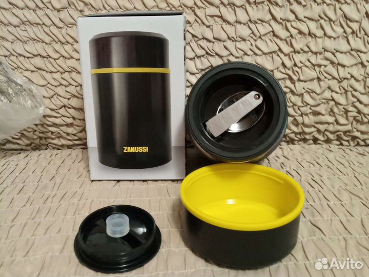 Термос Zanussi 0,5 литра с ложкой новый