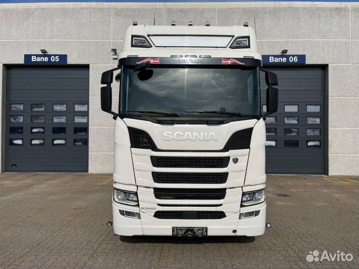 Стекло фары противотуманной правое Scania P R G 6