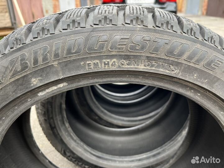 Bridgestone Ice Cruiser 7000 205/50 R17