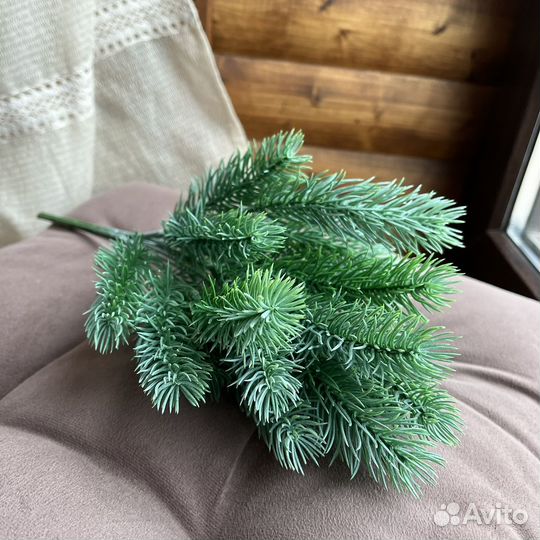 Еловые ветки искусственные