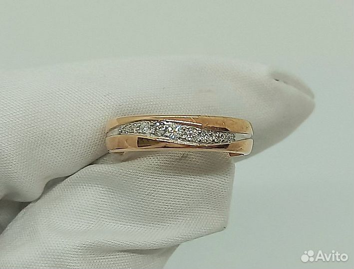 Золотое кольцо с камнем 17,5р