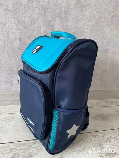 Школьный рюкзак