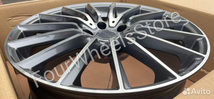 Диски на Audi A4 R18