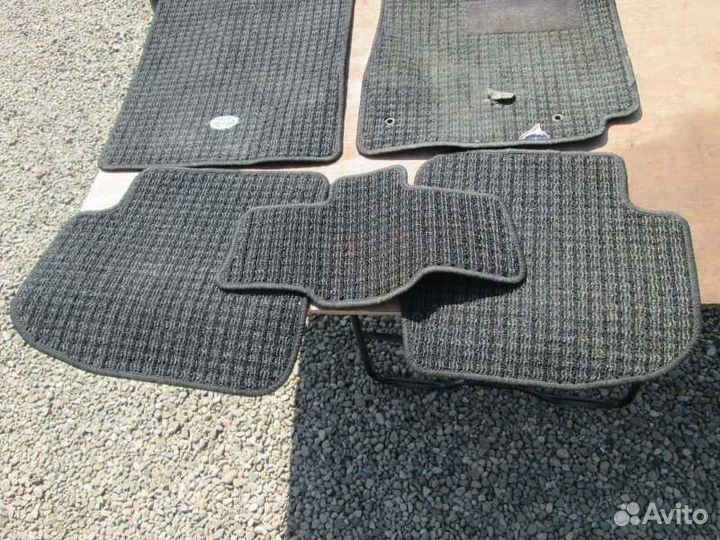 Коврики комплект Toyota Ist NCP65 1NZ-FE 2004/5