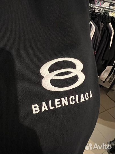 Balenciaga штаны оверсайз 3b широкие на руках