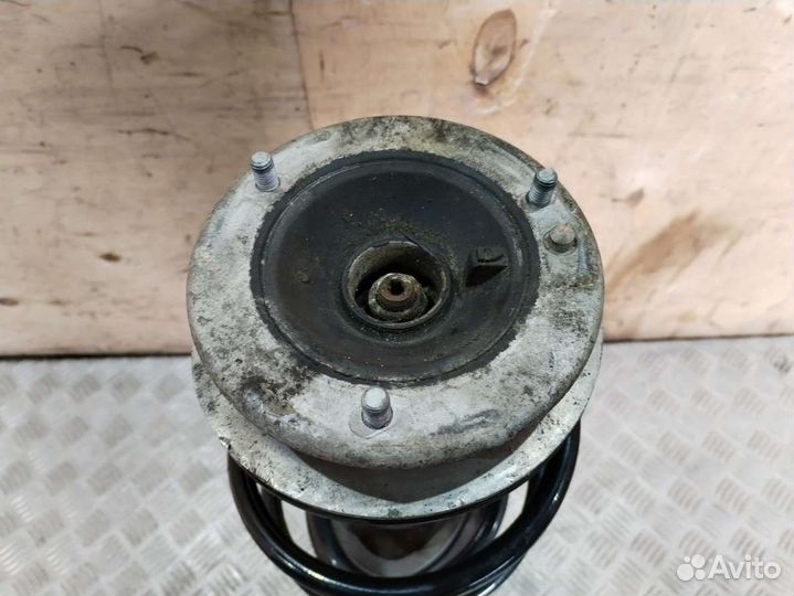 Стойка амортизатора переднего правого BMW 3 E46 824903556624, 1096850 Дизель 2.0 2000