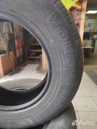 Yokohama Geolandar G033 215/70 R16 100H