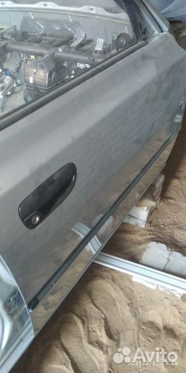 Дверь передняя правая хенде акцент