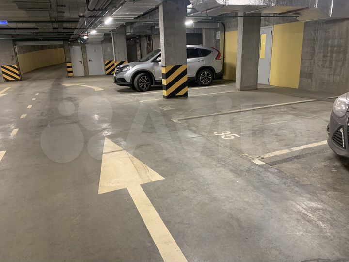 Машиноместо, 16 м²