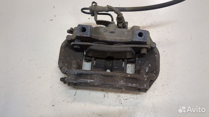 Суппорт левый задний Volkswagen Touareg