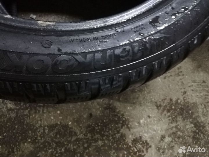 Hankook Winter I'Pike 215/50 R17