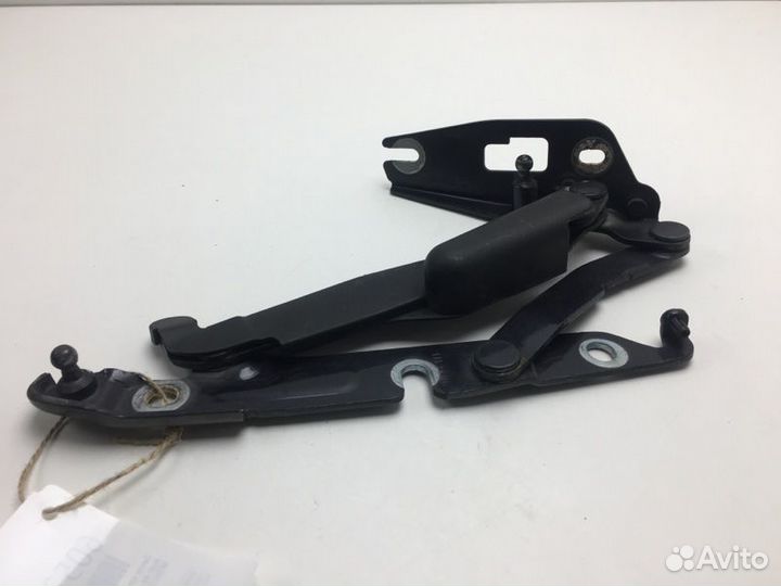Петля крышки багажника левая Audi A6 4F2 BDW 2007