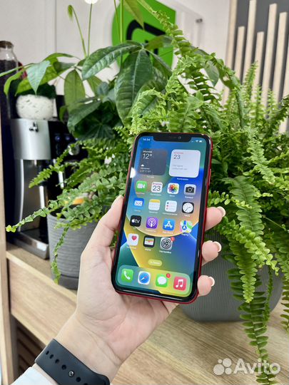 iPhone 11, 64 ГБ