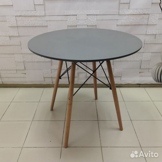 Стол кухонный