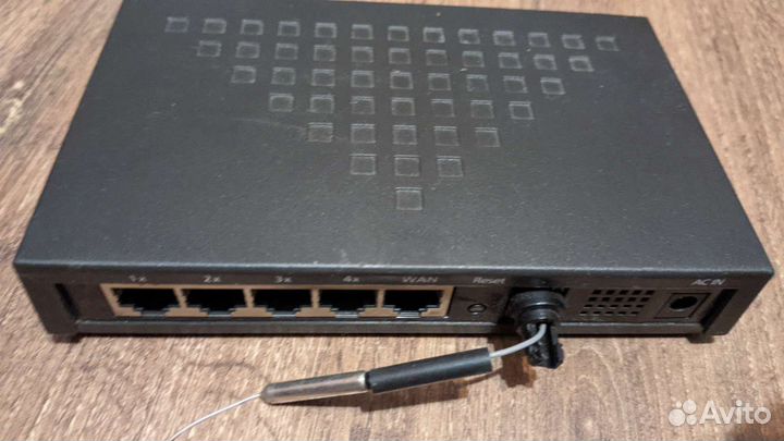 Wifi роутер WR514R