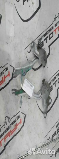 Кронштейн капота mazda axela mazda3 BK BK3P BK5P bkep левый правый комплект 2 шт. B32H52410A