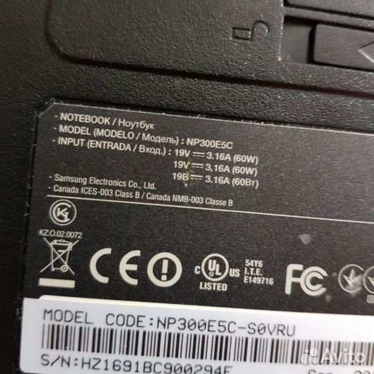 Ноутбук Samsung,диагональ 15.6