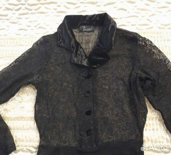 Прозрачное боли с бархатным воротником