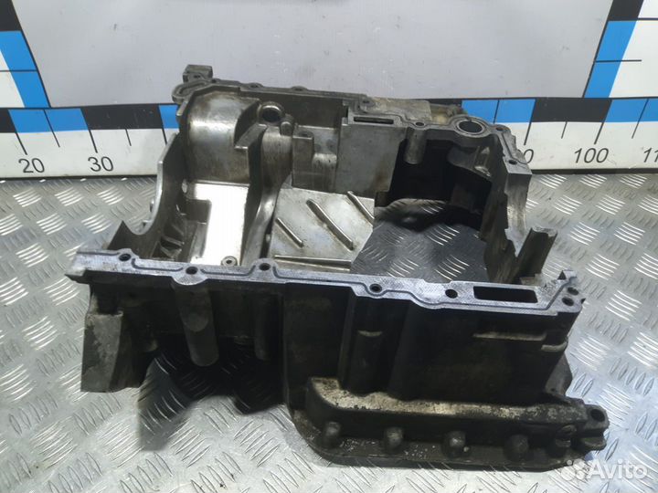 Б/У Поддон масляный двигателя верхняя часть#001