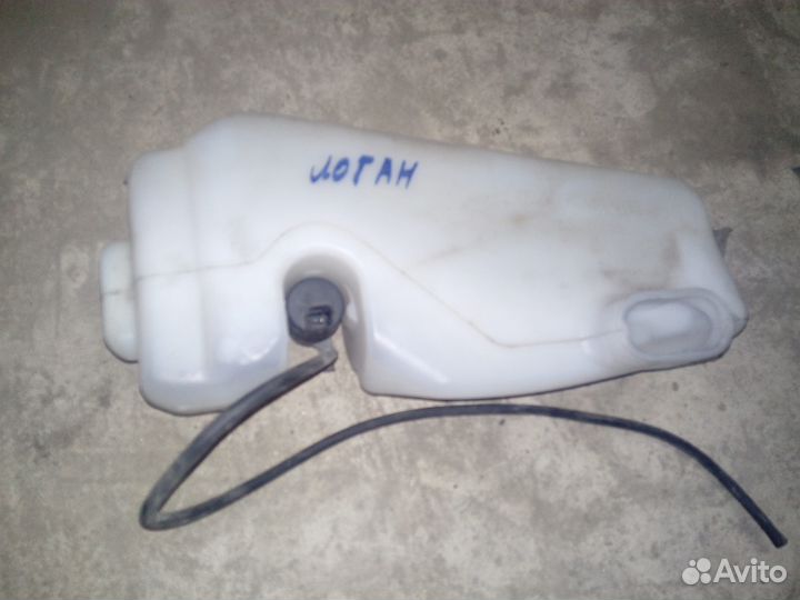 Бачок стеклоочистителя Рено Логан 1,6