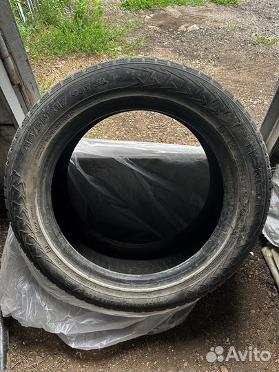 Nokian Tyres Hakkapeliitta 7 215/55 R17 98