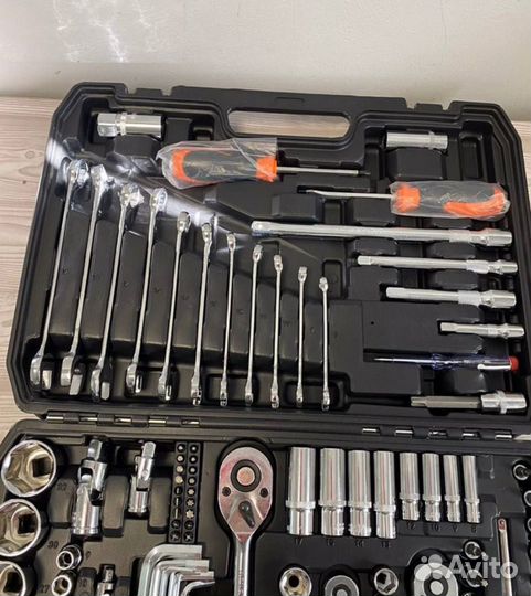 Набор инструментов 121 в 1