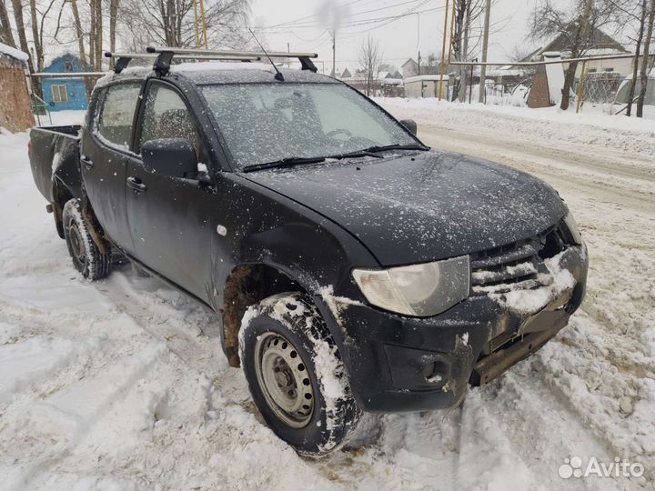 Mitsubishi L200 2.5 МТ, 2013, битый, 231 000 км