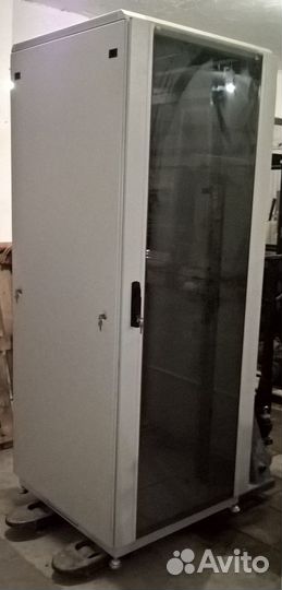 Телекоммуникационный шкаф 42 U