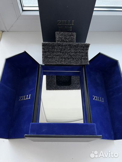 Шкатулка от парфюма Zilli