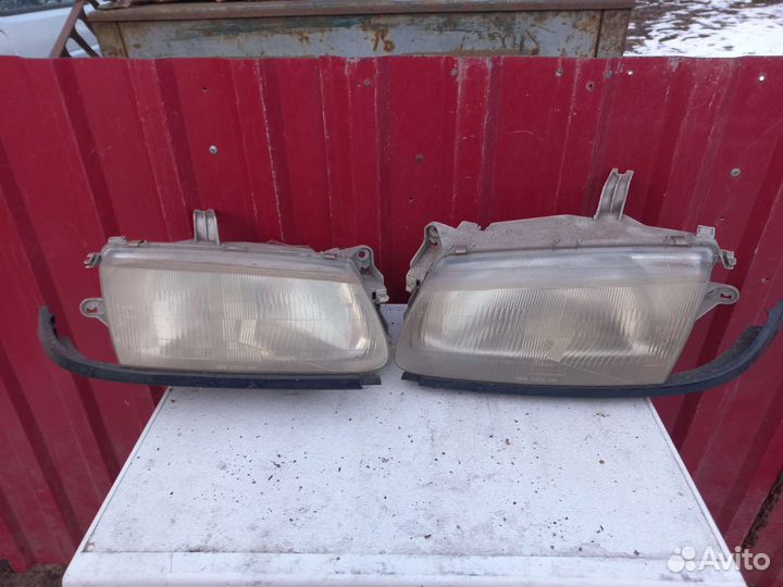 Mazda 323 фары передние
