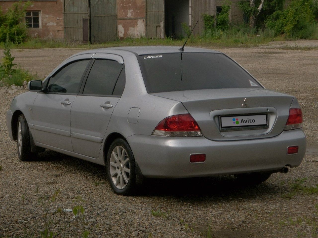 Mitsubishi Lancer: фото владельца