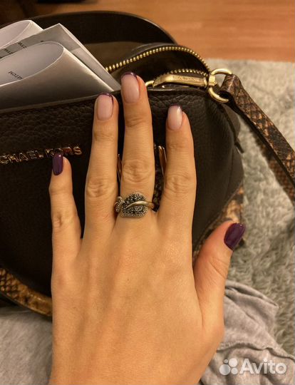 Кольцо из белого золота с бриллиантами