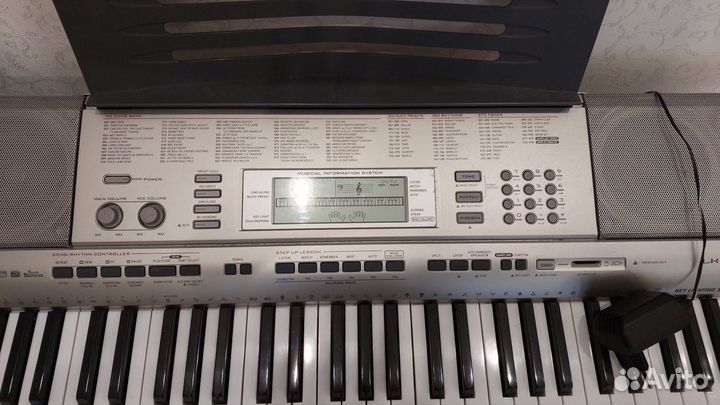 Синтезатор Casio LK- 270