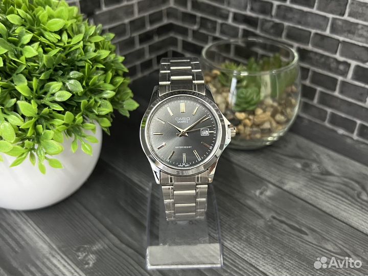 Часы Casio quartz