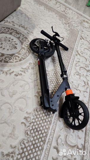 Продаю самокат