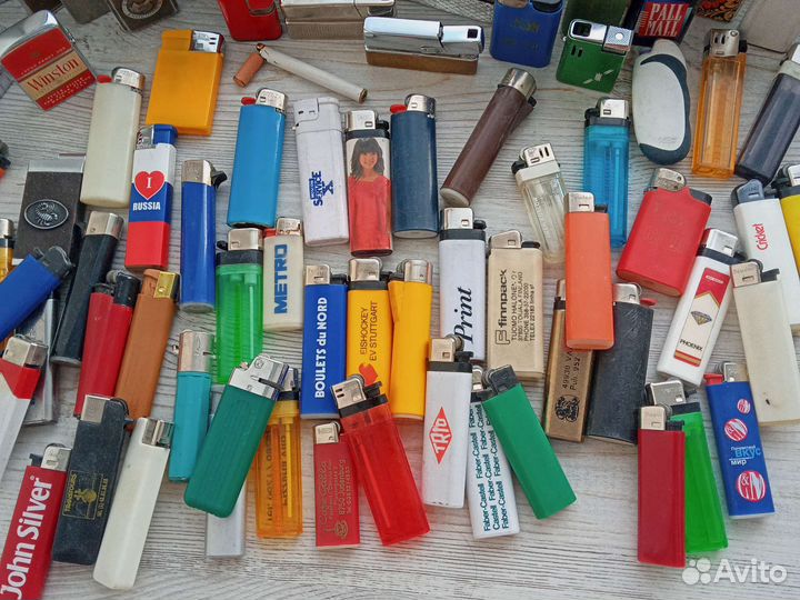 Коллекция зажигалок 70-00гг 90шт