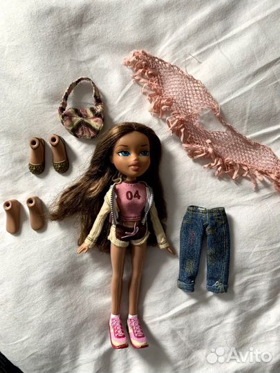 Кукла Bratz Back to school Yasmin