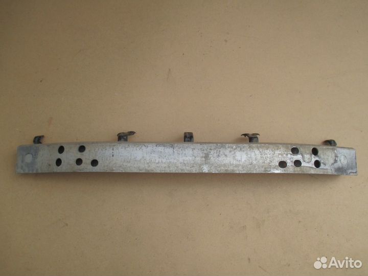 Усилитель переднего бампера Prado 150