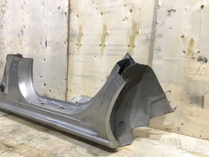 Порог левый Mazda Demio DY5W zyve 2005