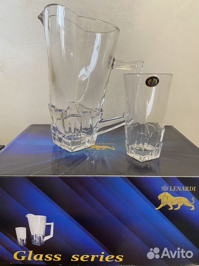Набор стаканов и графин новый