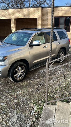 Toyota Sequoia 5.7 AT, 2008, 320 000 км