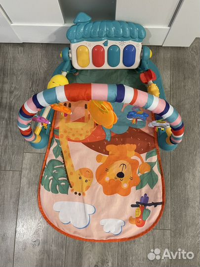 Развивающий коврик с пианино